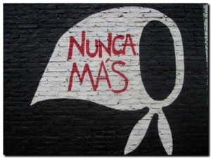 Dos demonios dictadura nunca más